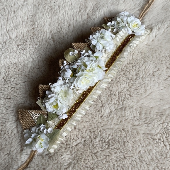 Vintage Rustic Floral Burlap Lace Tie Back Crown - Picture 14 of 17